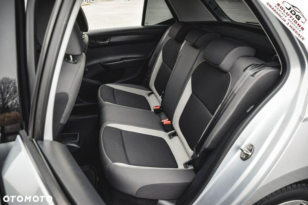 Skoda Fabia 1.0 TSI Clever - 32