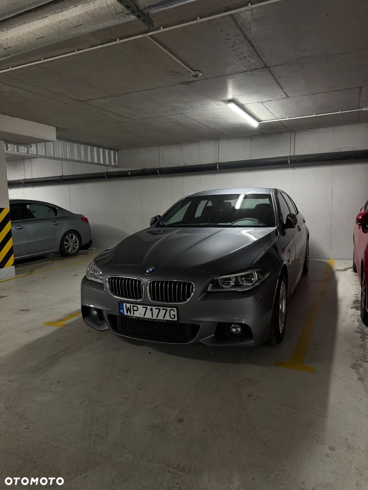 BMW Seria 5 528i xDrive - 31