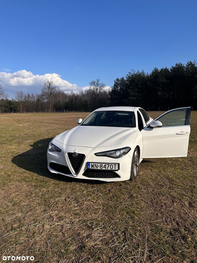 Alfa Romeo Giulia 2.0 Turbo - 4