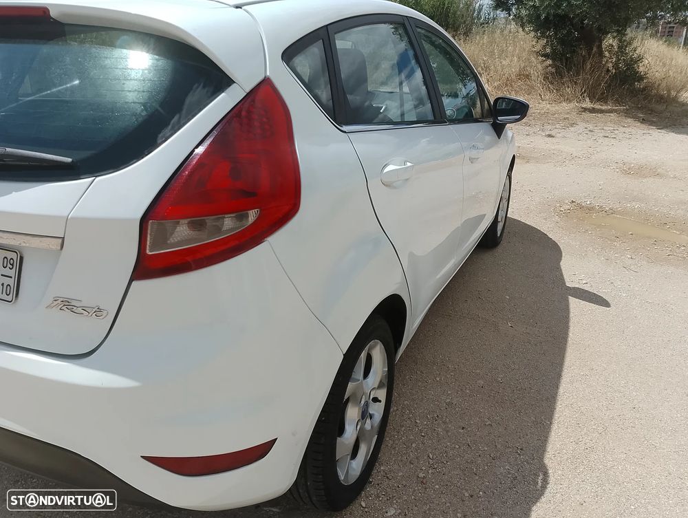 Ford Fiesta 1.4 TDCI Titanium - 13
