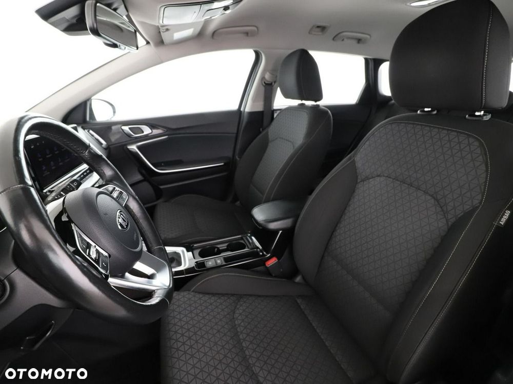 Kia Ceed 1.6 CRDi DCT Spirit - 14