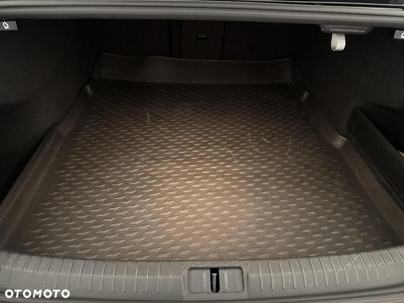 Volkswagen Passat 2.0 TSI 4Mot Elegance DSG - 24