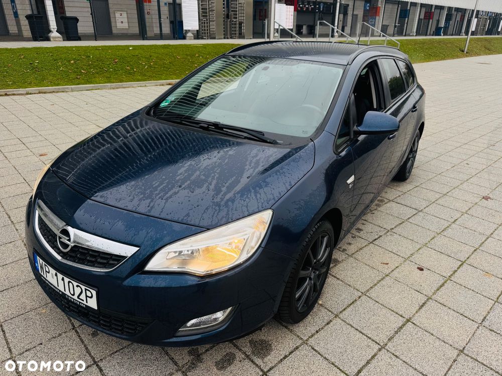 Opel Astra ver-1-4-turbo-150-jahre - 4