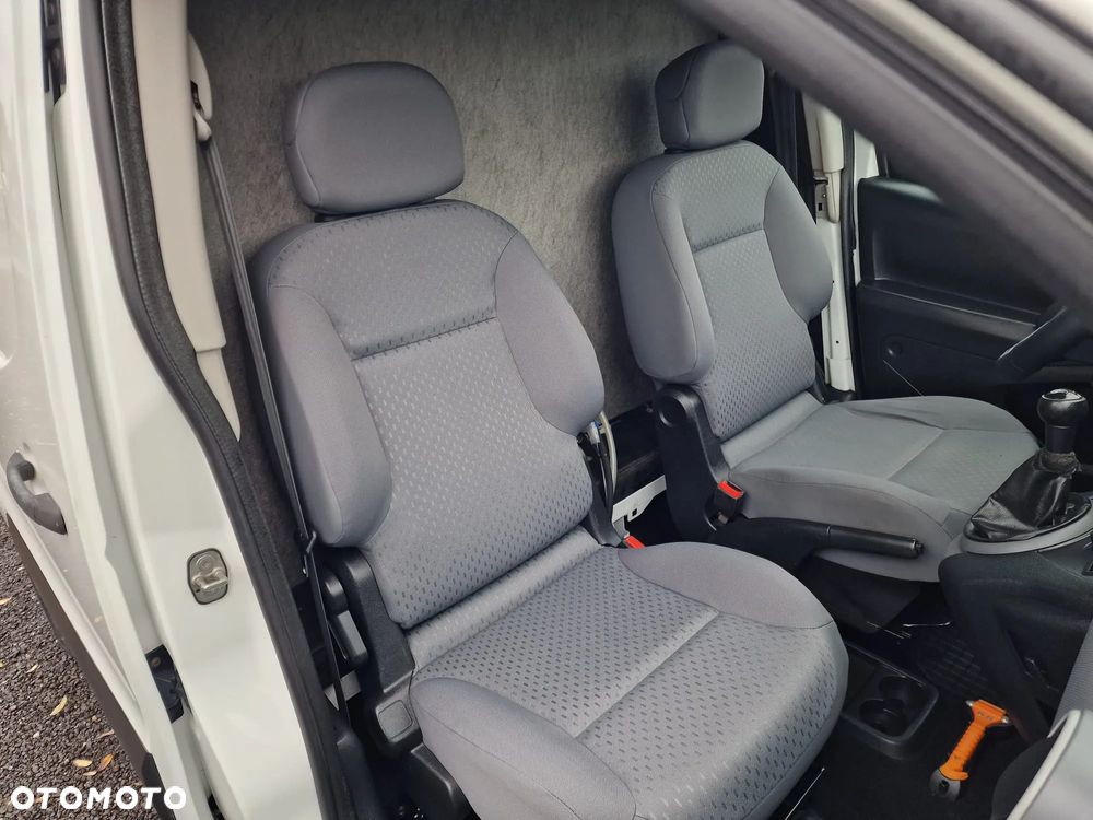 Citroën BERLINGO - 13