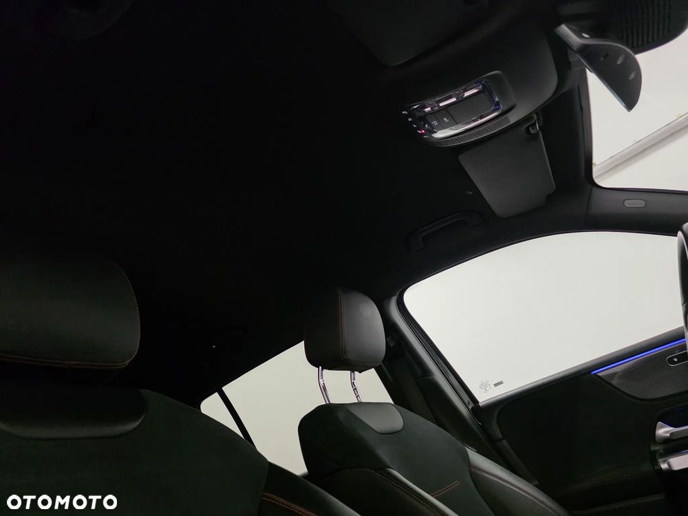 Mercedes-Benz GLB 200 d 8G-DCT Edition AMG Line - 28