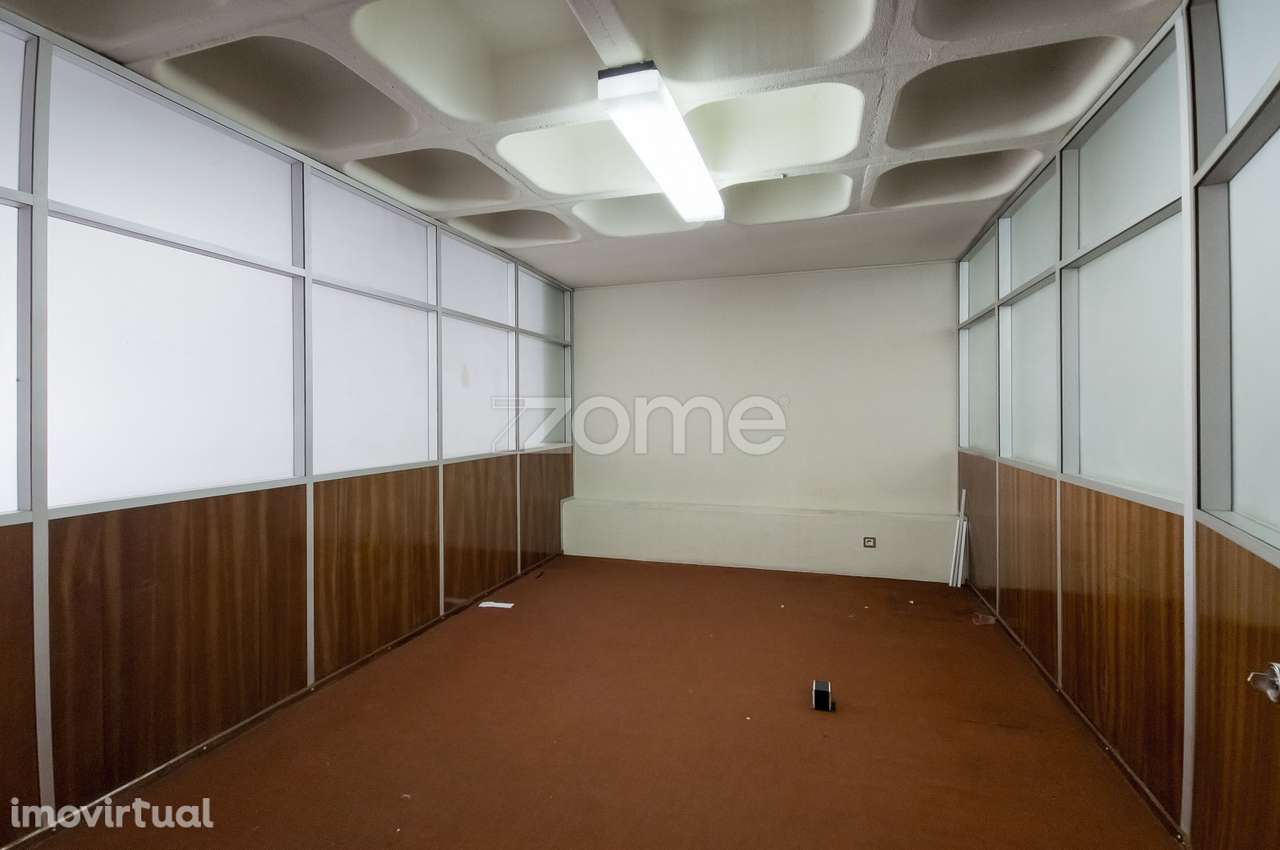 Escritório com 150 m² em Sacavém | Rua Estado da Índia - Grande imagem: 4/9