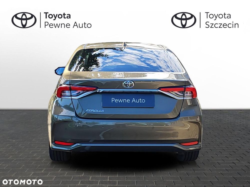 Toyota Corolla - 4
