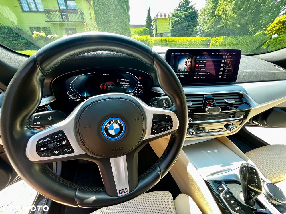 BMW Seria 5 530e - 28
