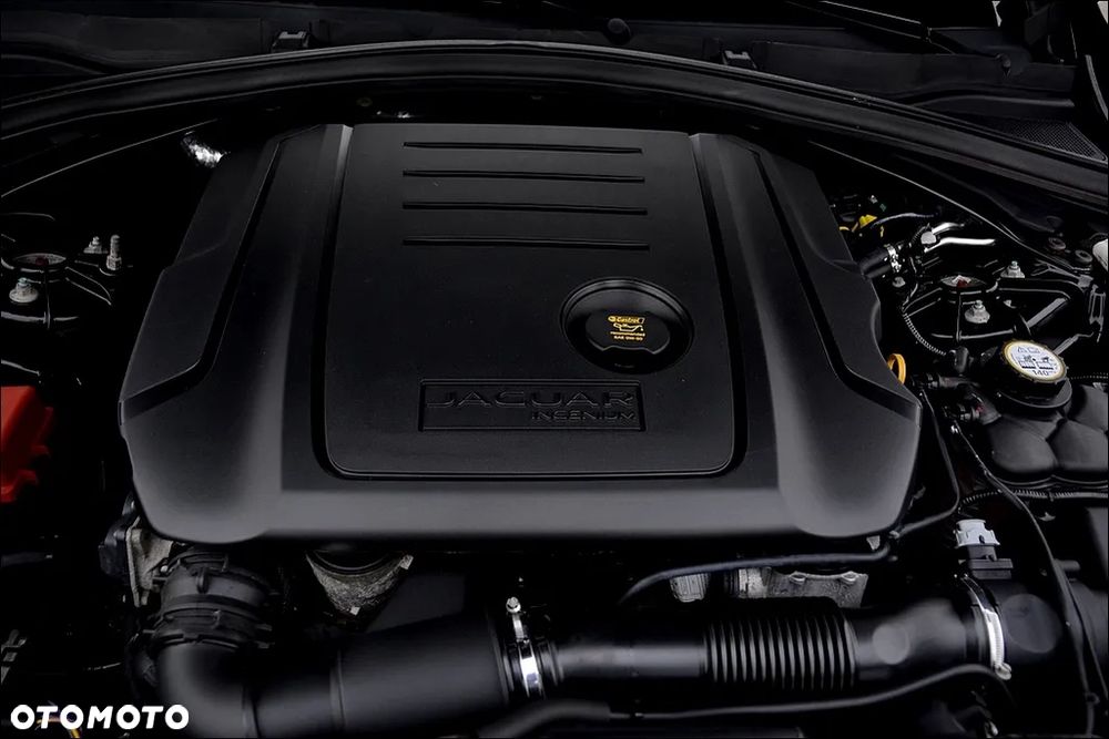 Jaguar F-Pace 2.0 i4D AWD Prestige - 40