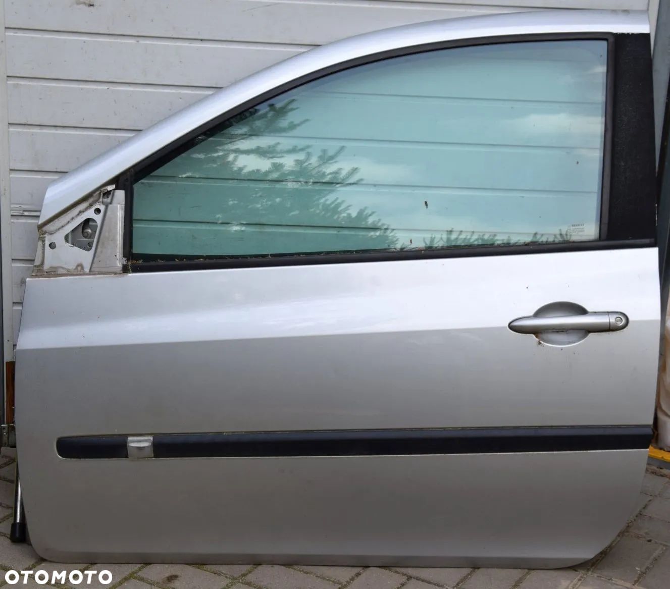 Renault Clio III 3 Drzwi lewe 3D srebrne TED69 kompletne ładne - 1
