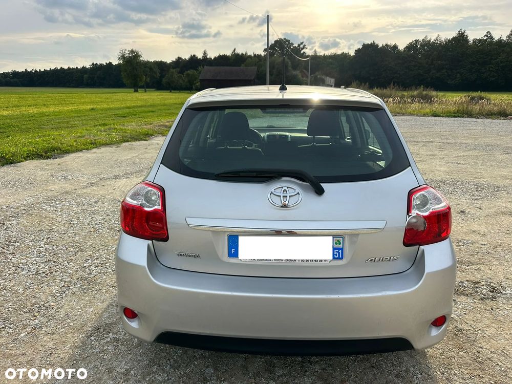 Toyota Auris 1.4 D-4D - 25