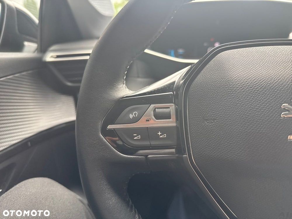 Peugeot 208 50kWh Allure - 15