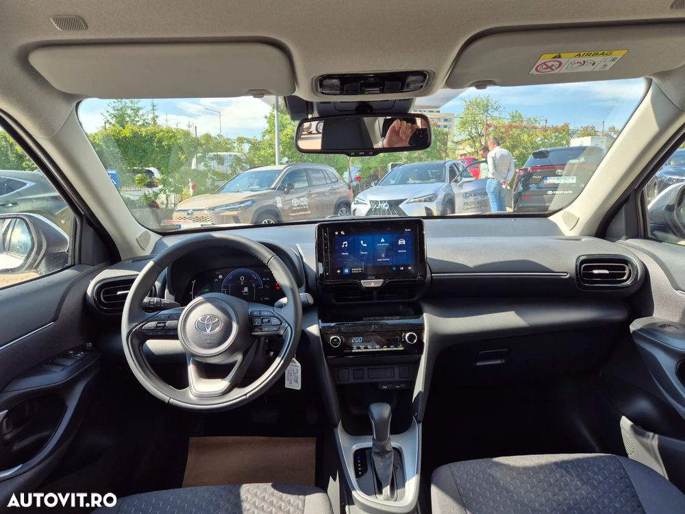 Toyota Yaris Cross 1.5 VVT-i HSD 4x2 Active - 17