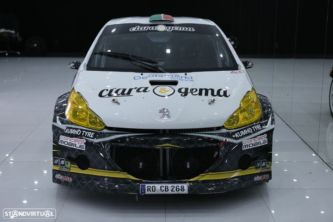 Peugeot 208 - 16
