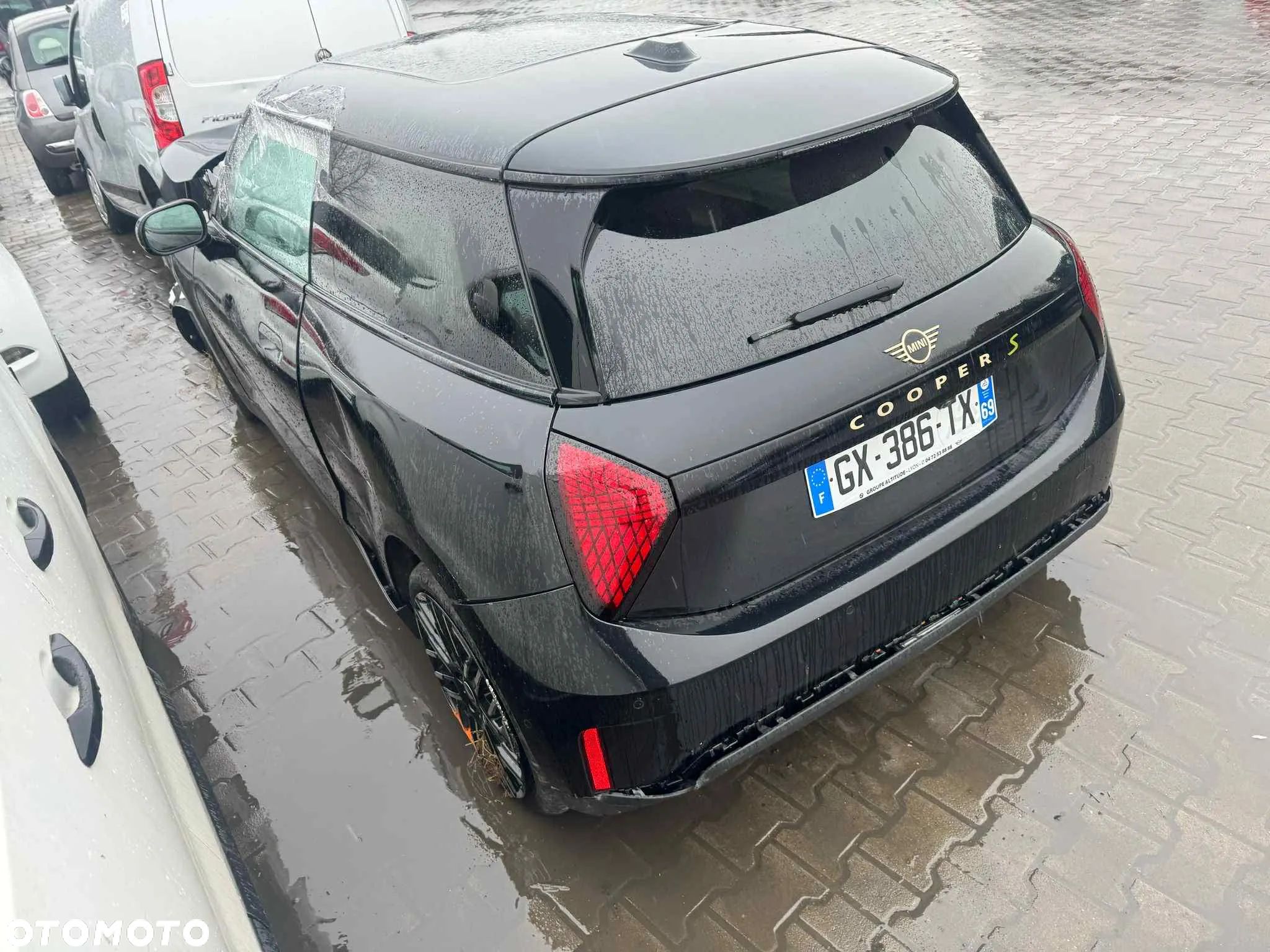 MINI Cooper SE Classic Trim - 1