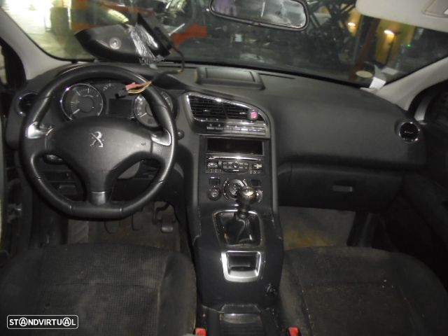 Carro MOT: 9HD 9H05 DV6C CXVEL: 20CA07 PEUGEOT 5008 2015 1.6HDI 115CV 5P CINZA DIESEL - 6