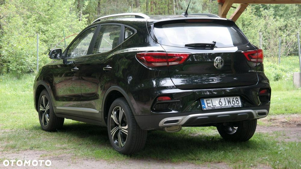 MG ZS - 10
