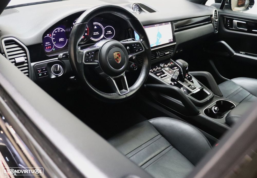 Porsche Cayenne Coupé E-Hybrid Platinum Edition - 11