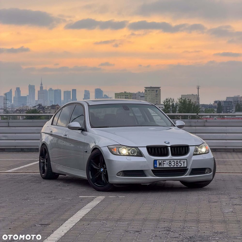 BMW Seria 3 325i - 1