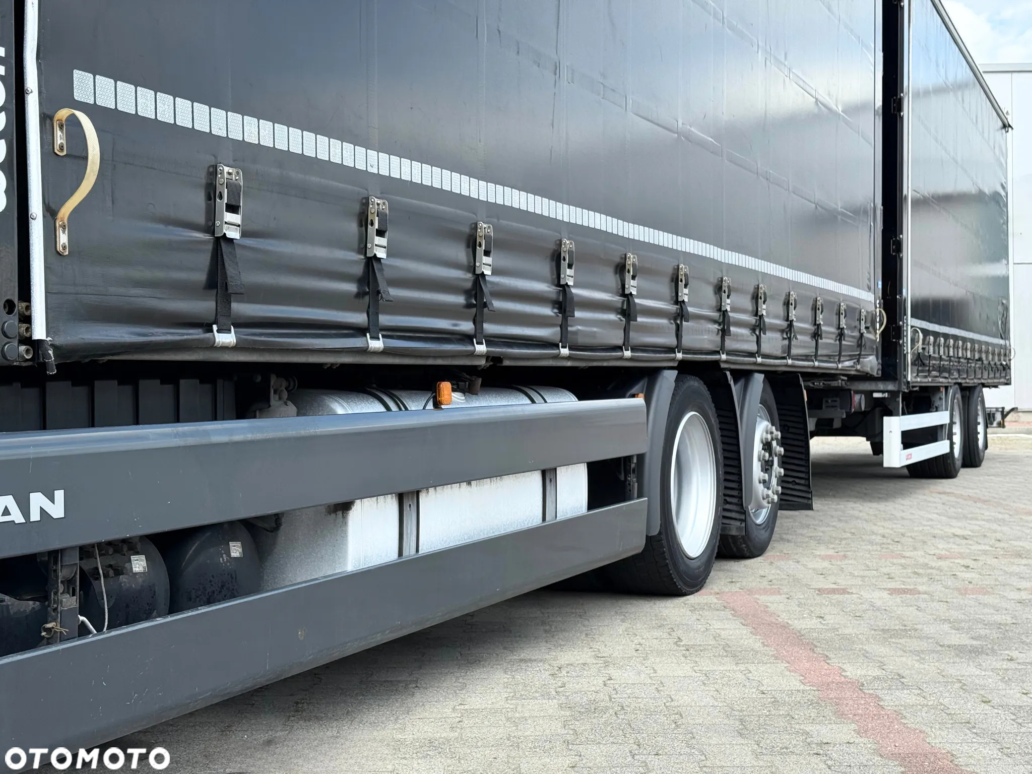 MAN TGX 26.470 / ZESTAW TANDEM 120M3 / PRZEJAZDOWY / 7,75 M + 7,75 M - 11