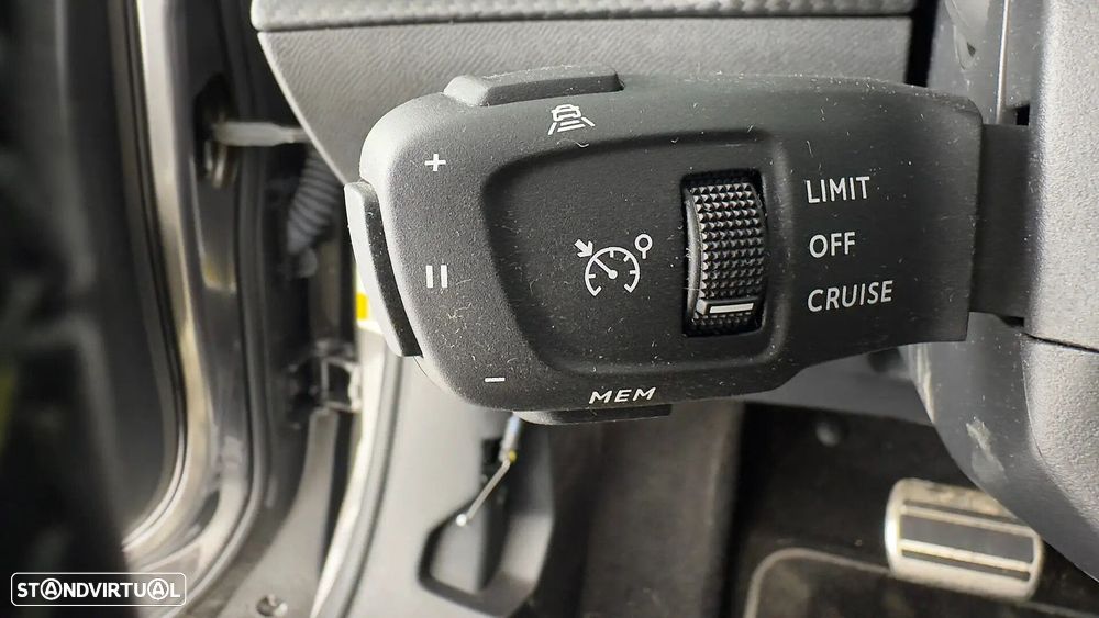 Peugeot 2008 1.2 PureTech GT Pack EAT8 - 31