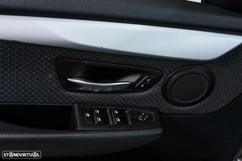BMW 216 Active Tourer - 12