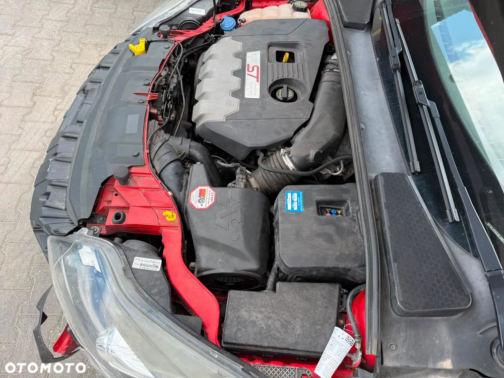 Ford Focus 2.0 EcoBoost ST mit Leder-Exclusiv-Paket - 21