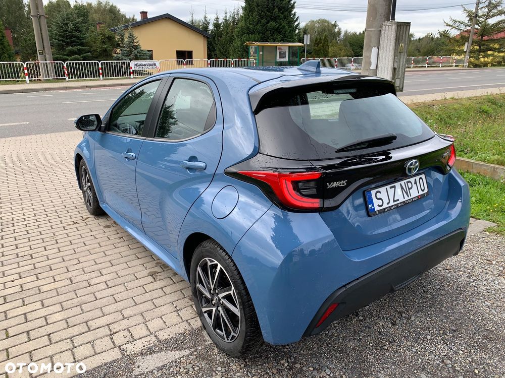 Toyota Yaris Hybrid 1.5 VVT-i Team Deutschland - 7