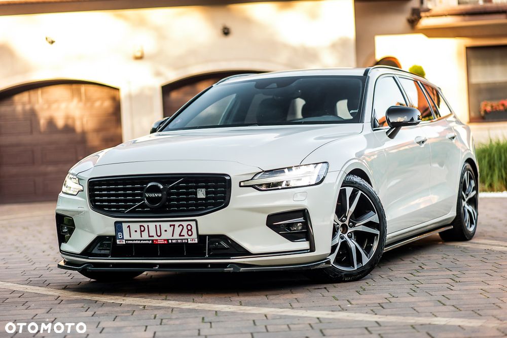 Volvo V60 2020 photo 2