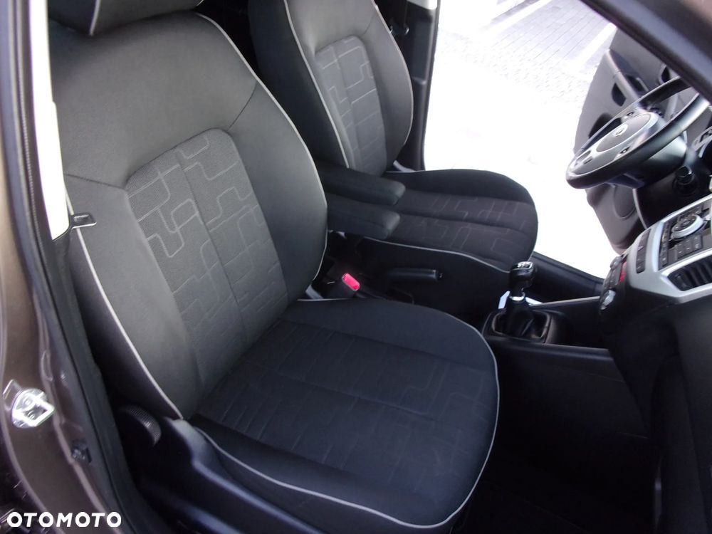 Kia Venga 1.6 CVVT ISG Edition 7 - 23