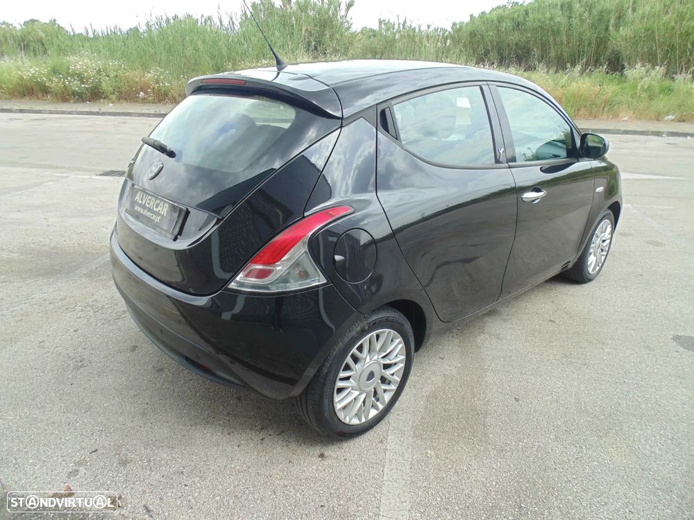 Lancia Ypsilon 1.3 M-jet S&S Gold - 9