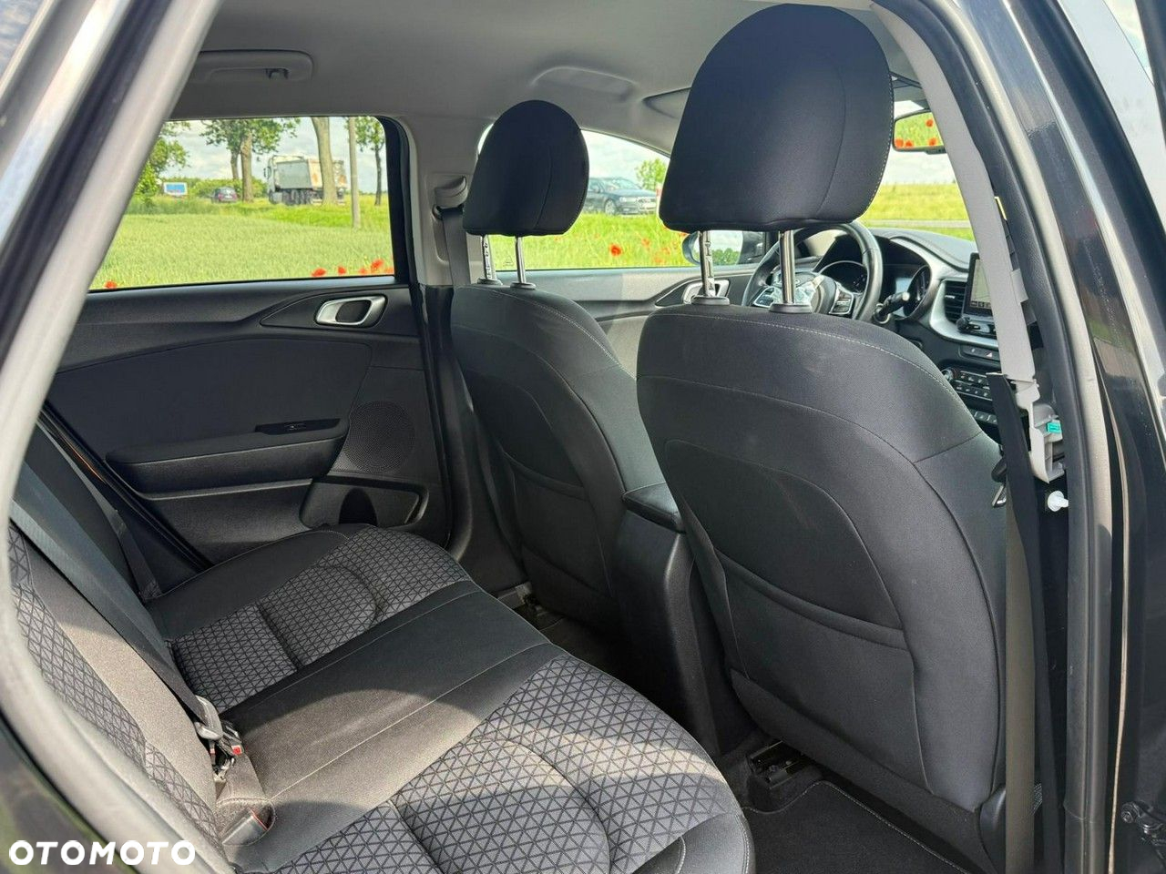 Kia Ceed 1.5 T-GDI Business Line - 14