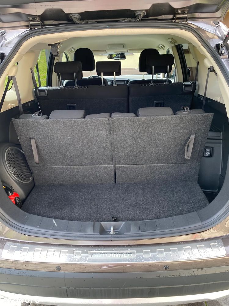Mitsubishi Outlander 2.0 Intense + Navi 4WD CVT - 14