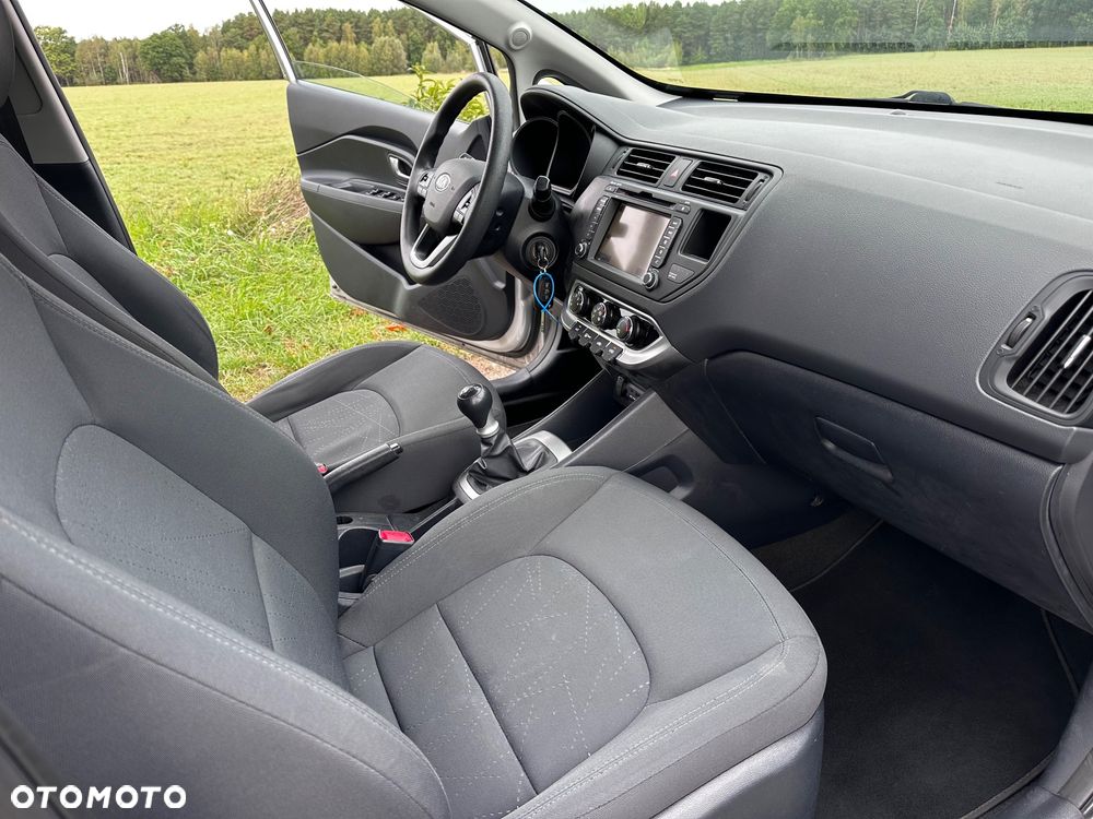 Kia Rio 1.2 XL - 11