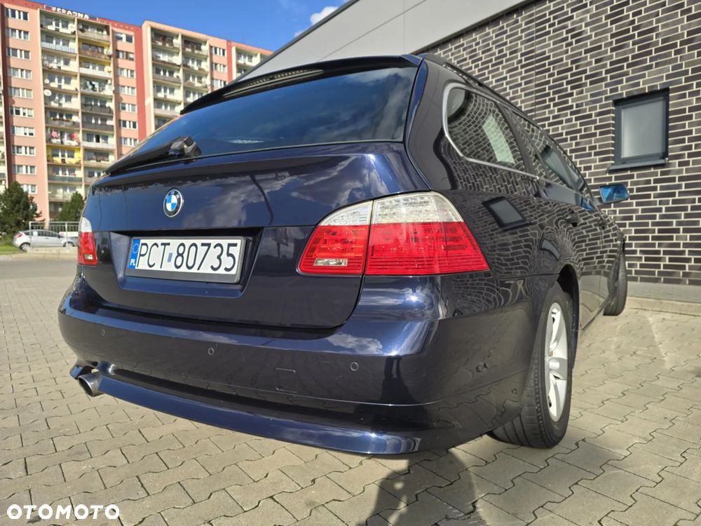 BMW Seria 5 520d Touring Special Edition - 11
