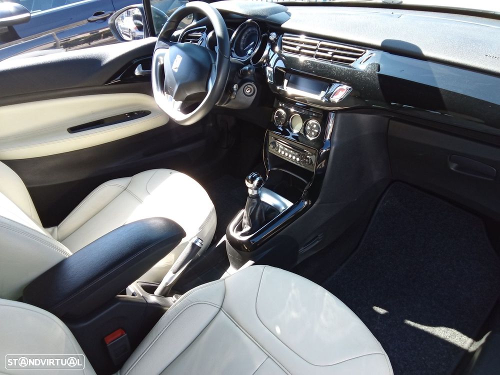 DS DS3 Cabrio Pure Tech 82 Chic - 24