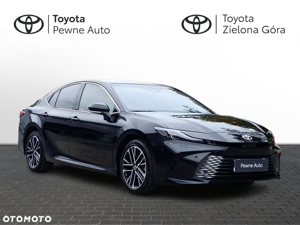 Toyota Camry - 3