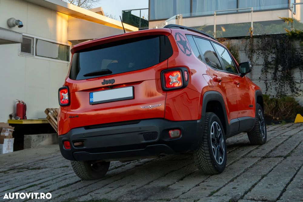 Jeep Renegade 2.0 M-Jet 4x4 AT Trailhawk - 4