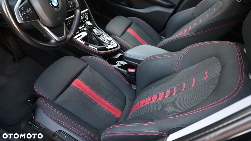 BMW Seria 2 218d GT Sport Line - 29