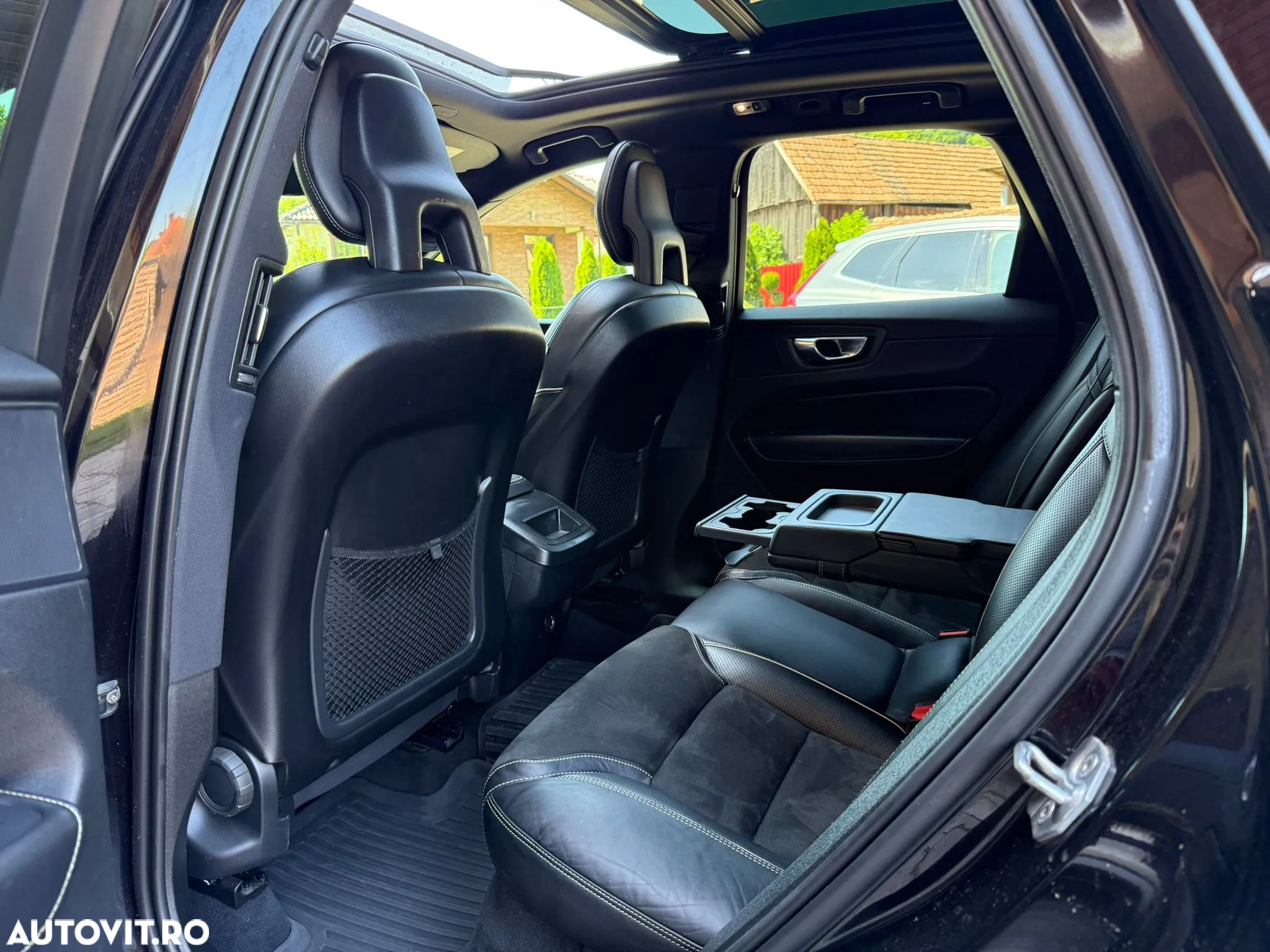 Volvo XC 60 D4 AWD Geartronic RDesign - 6