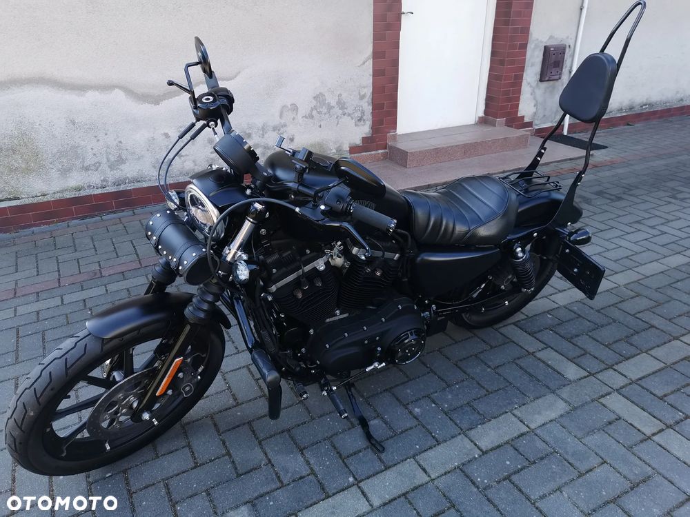Harley-Davidson Sportster Iron 883 - 9