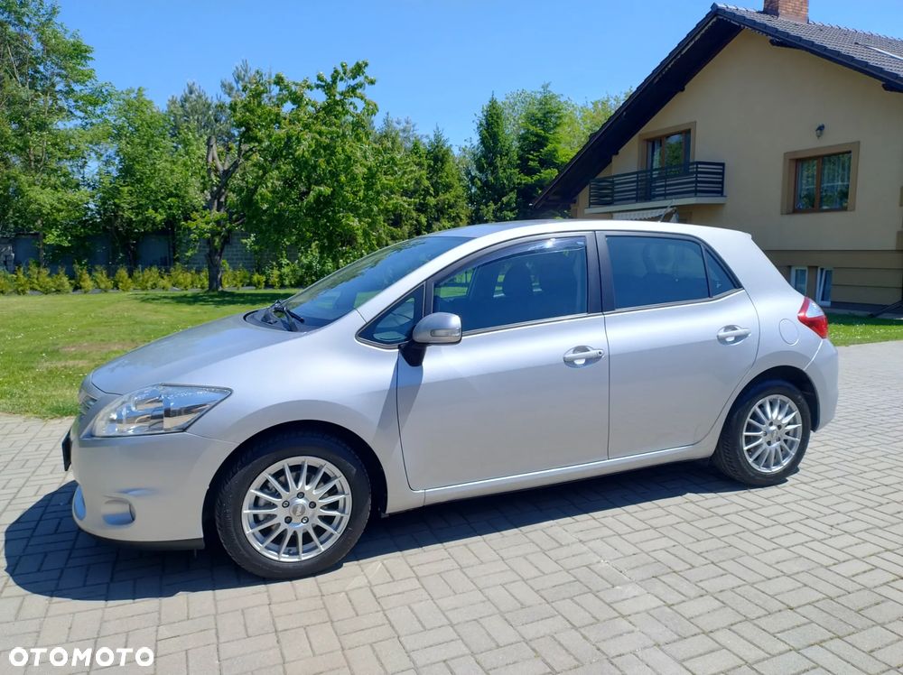 Toyota Auris 1.33 VVT-i - 12