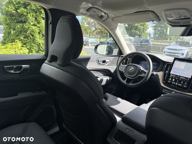 Volvo XC 60 B5 B AWD Plus Dark - 33