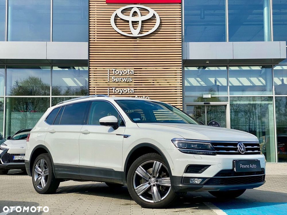 Volkswagen Tiguan - 1
