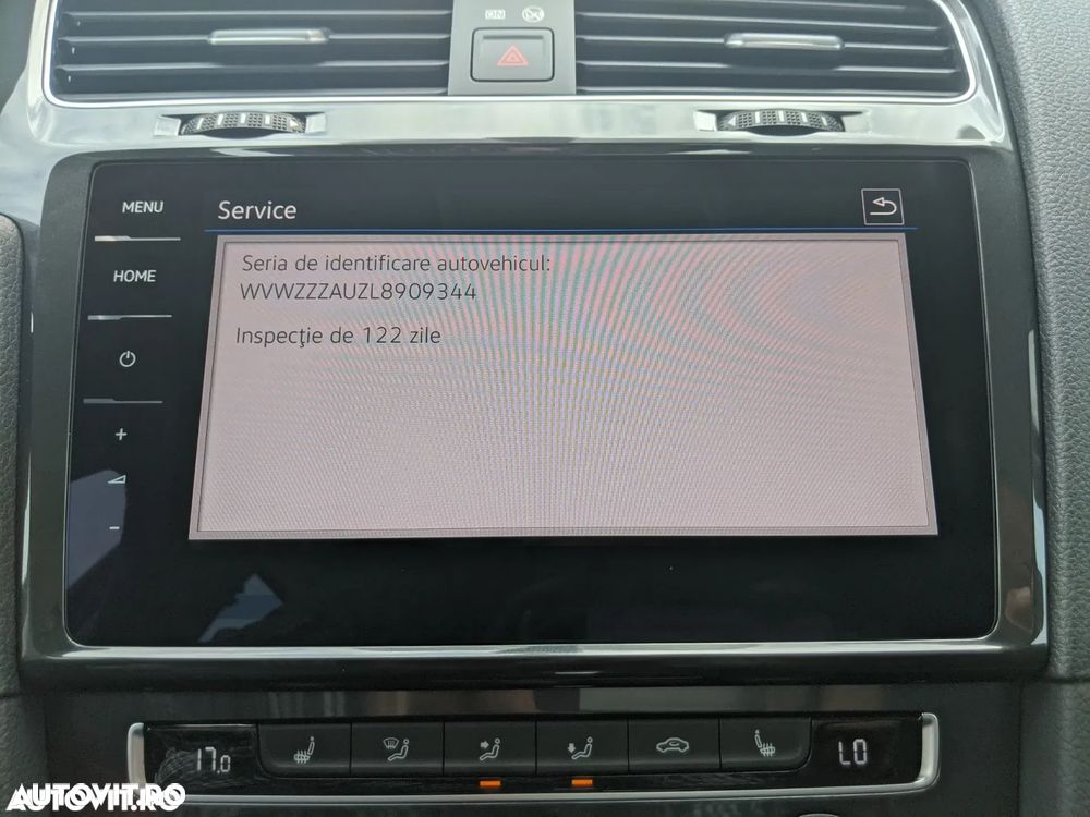 Volkswagen e-Golf - 24