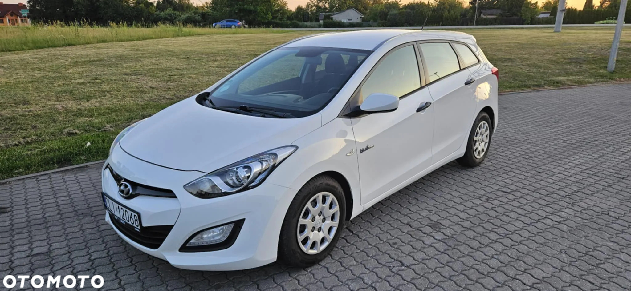 Hyundai i30 1.6 CRDi BlueDrive Go - 10