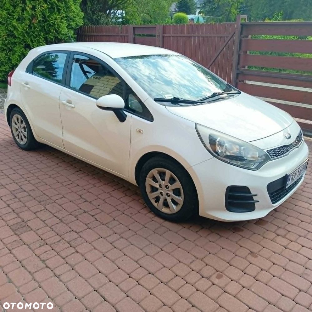 Kia Rio - 1