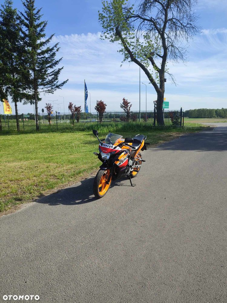 Honda CBR - 3