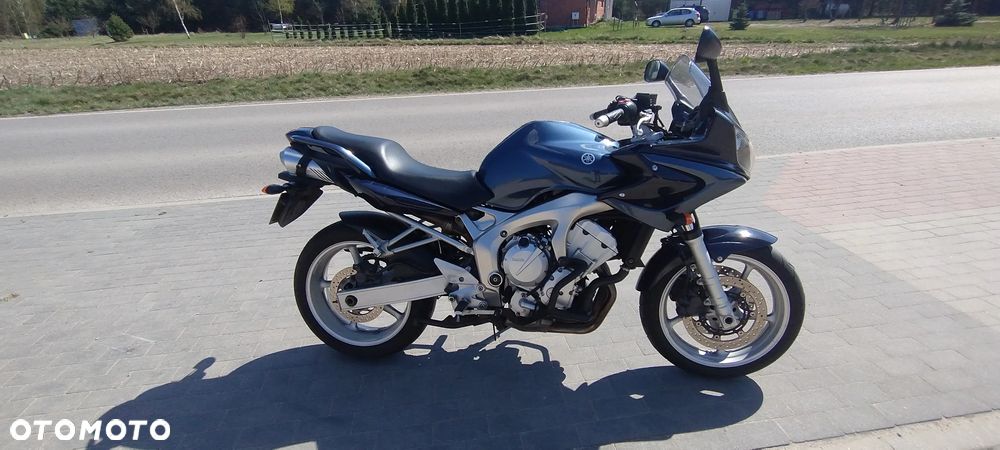 Yamaha FZ6 - 2