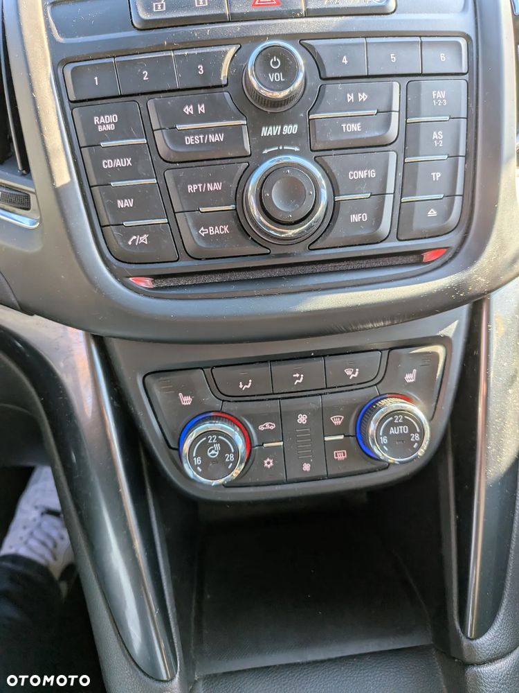 Opel Zafira Tourer 1.6 SIDI Turbo ecoFLEX Start/Stop Innovation - 28